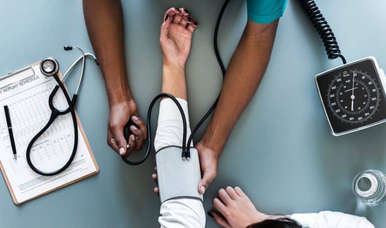 prise de sang médecin santé sexe