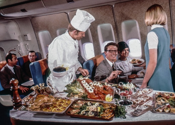 10 photos incroyables qui montrent comment cetait de prendre lavion avant (2)