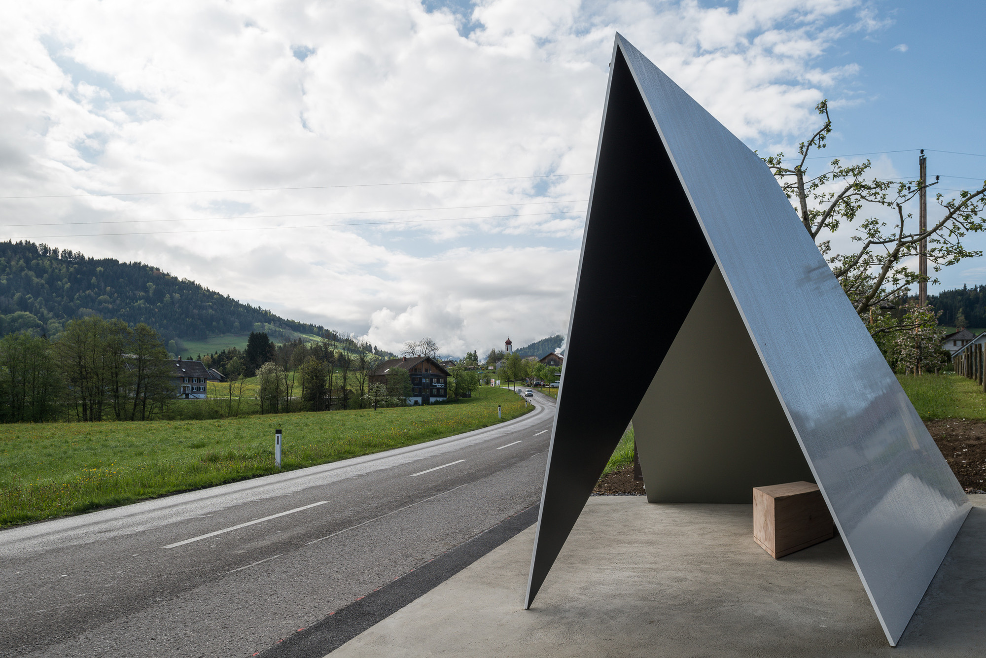 Unterkrumbach Süd bus stop, architects de Vylder Vinck Taillieu, Belgium