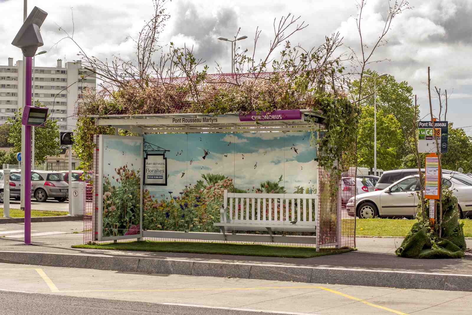 15-abribus-insolites-qui-vont-vous-donner-envie-deattendre-le-bus-8