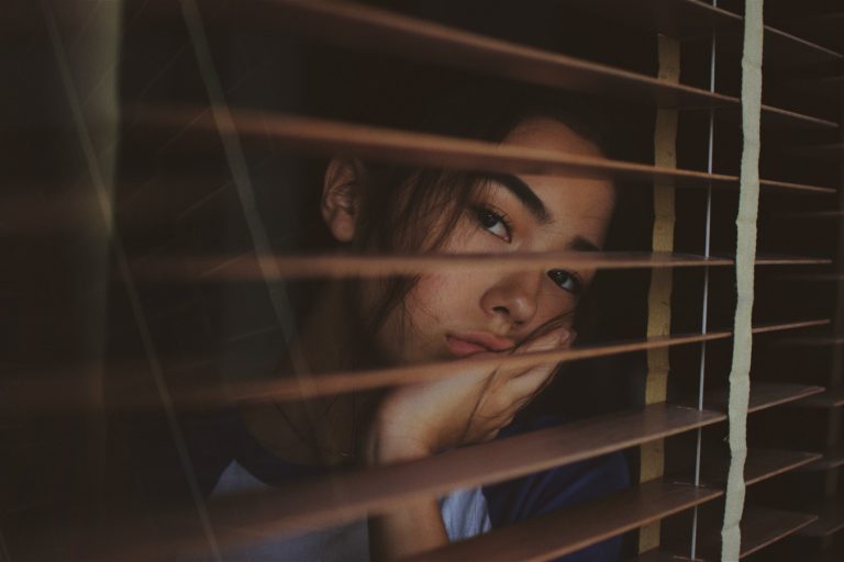 chasser ennui sennuyer fenetre maison chez soi activités a faire