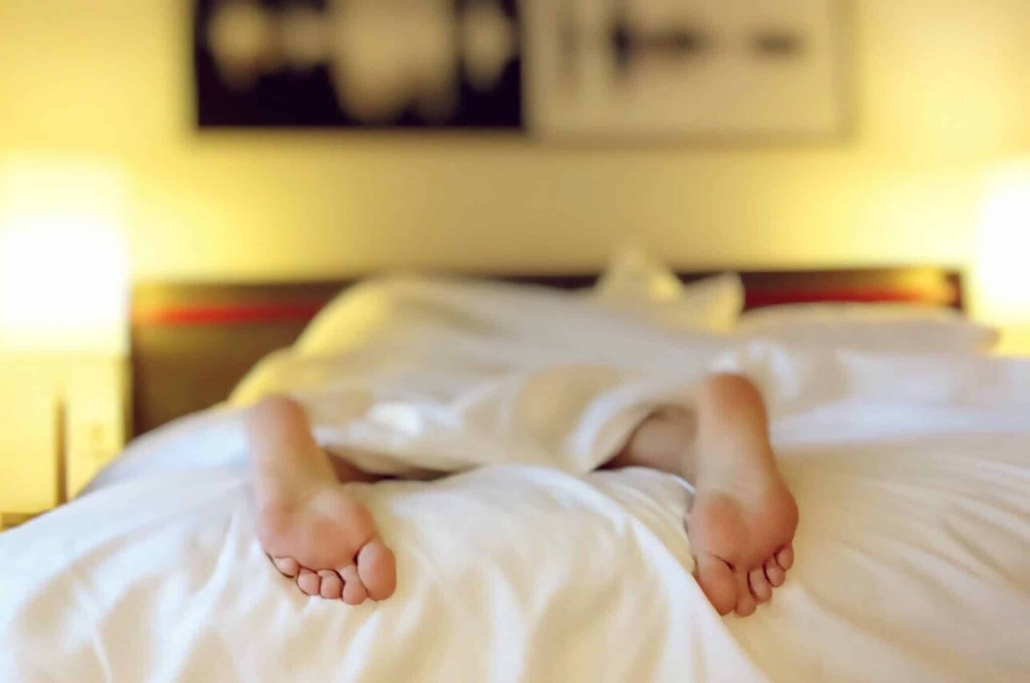 comment bien choisir matelas pieds literie sommeil