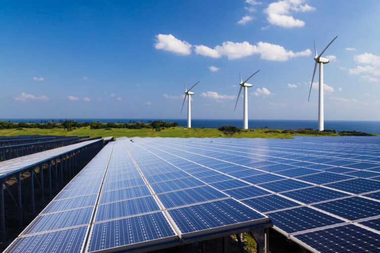 énergies renouvelables éolienne solaire